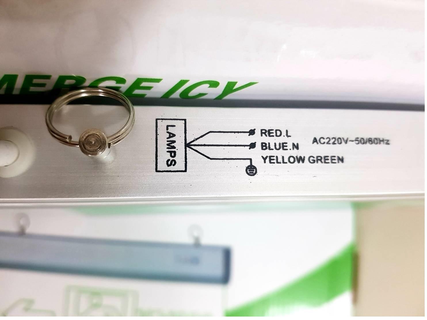 Led emergency sign ป้ายทางออก led ป้ายไฟทางออกฉุกเฉิน แบบเเขวน ลูกศร 2 ด้าน คนวิ่งทางขวา จำนวน 1 ป้าย