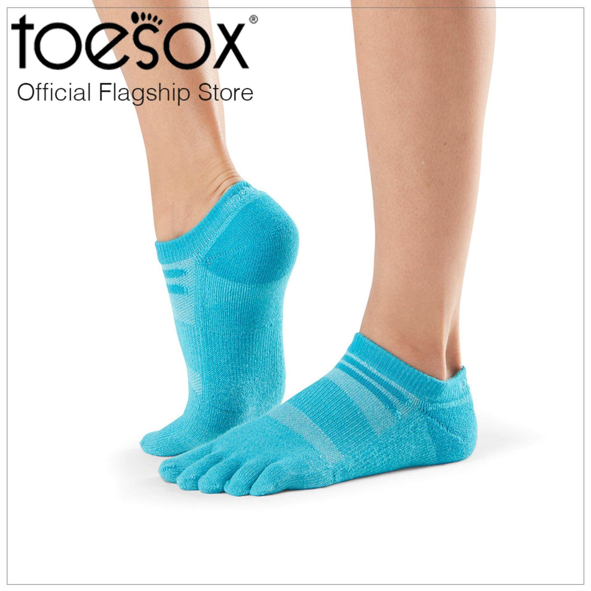 ToeSox ถุงเท้ากีฬาแยกนิ้ว  รุ่น Medium Weight No Show