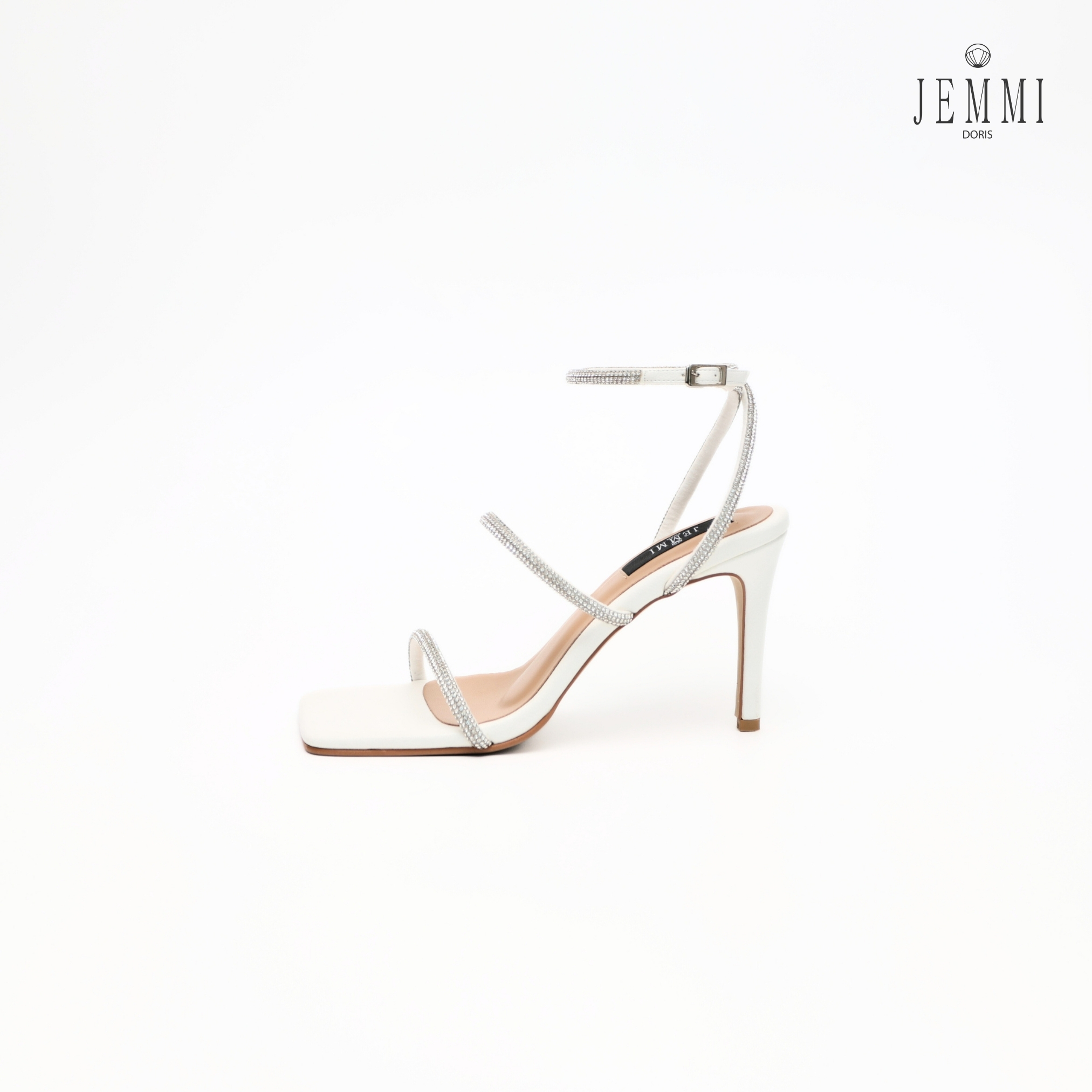 Jemmidoris 4-Inch High Heels, Ankle Strap with Diamonds - Kumidi Heels White Model ราคา 3,590 บาท*ส่งฟรี