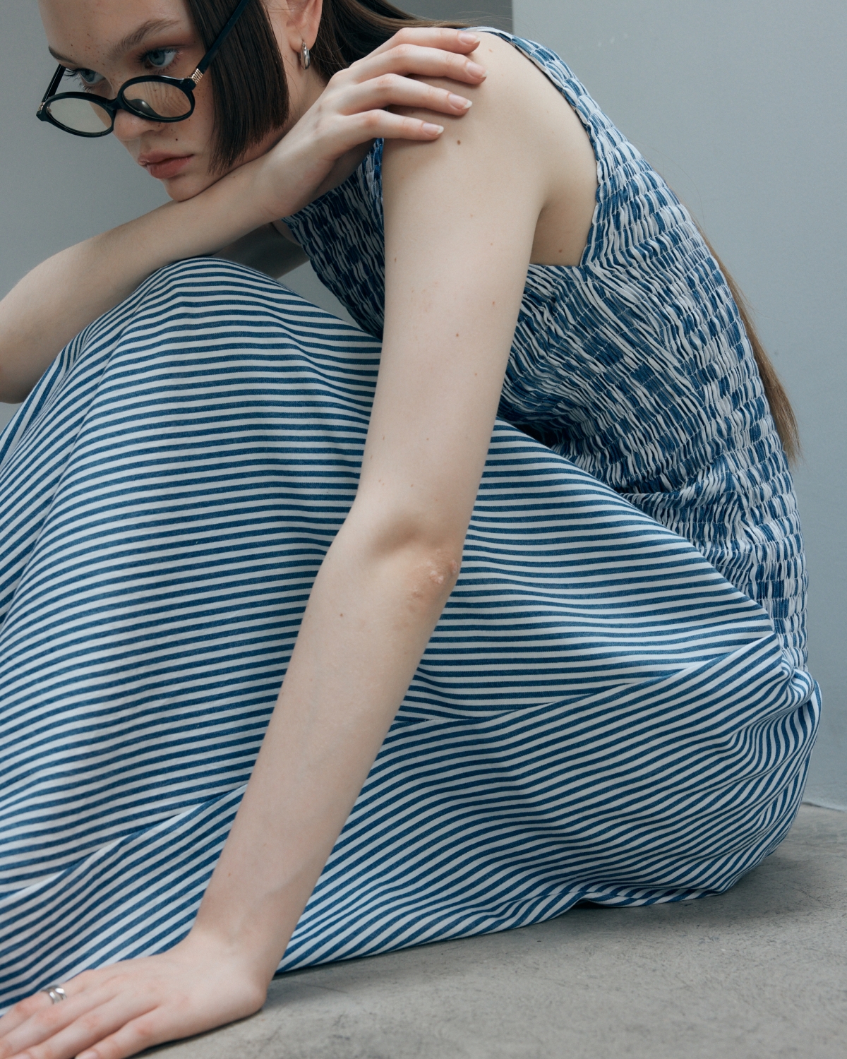 MILLI MIDI DRESS เดรสแขนกุดสม็อคครึ่งตัว ราคา 2,215 บาท*ส่งฟรี