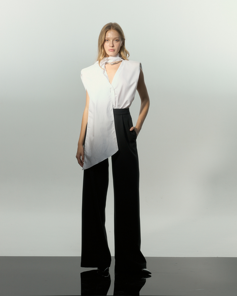 NICHP : Eternity Collection : Casey top เสื้อเชิ้ตแขนกุด ราคา 1,871 บาท*ส่งฟรี