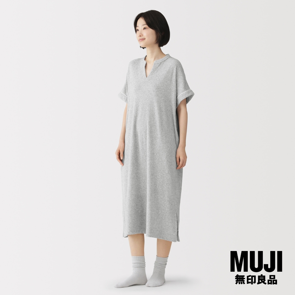 มูจิ เดรสผ้าขนหนูใส่อยู่บ้านแขนสั้น ผู้หญิง - MUJI Women's Wearable Pile Towel Short SleeveDress รุ่น FD1NVA6S ราคา 990 บาท*ส่งฟรี