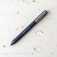 Pentel iZee 4in1 ปากกาลูกลื่น เพนเทล 4 ระบบ หมึก 4 สีในด้ามเดียว 0.7mm BXC467