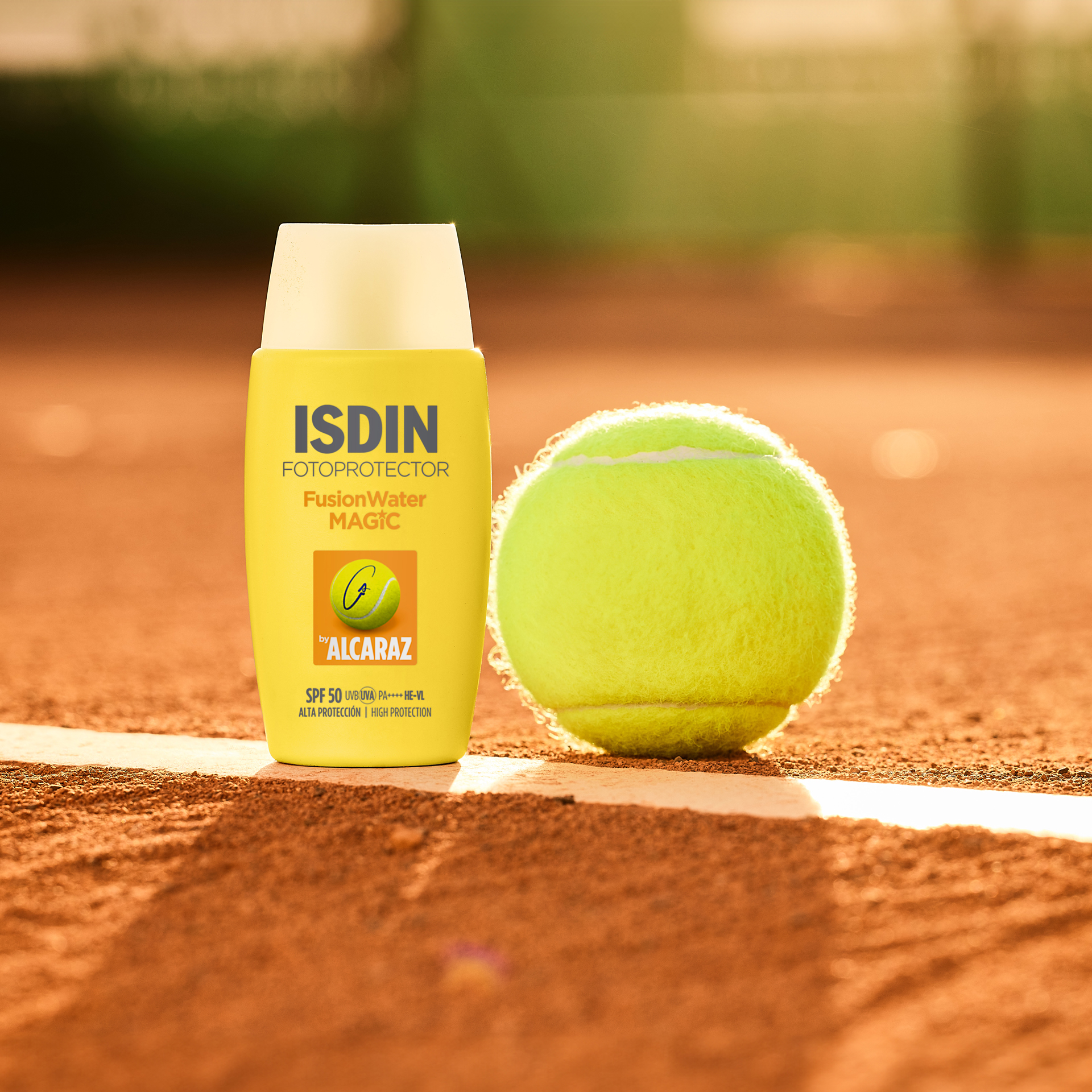 Isdin Fotoprotector Fusionwater Magic by Alcaraz Spf50 50ml, Light Sunscreen That Is Sweat-Resistant and Doesn'T Leave a Greasy Residue. ราคา 999 บาท*ส่งฟรี