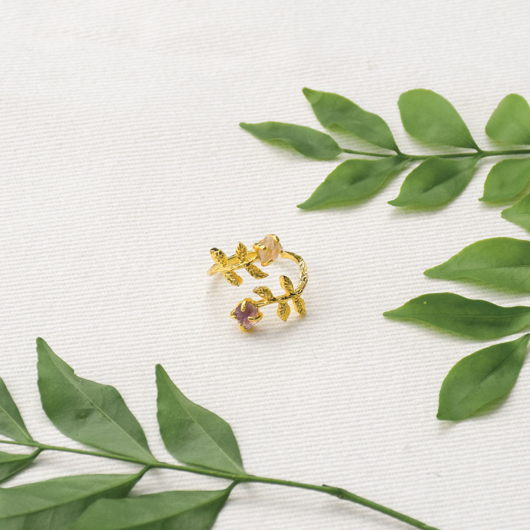เครื่องประดับ Rock Me Jewelry รุ่น Twist leaf ring แหวน ทองเหลือง ประดับพลอย ราคา 590 บาท*ส่งฟรี
