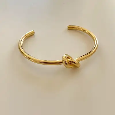 A.piece กำไลข้อมือ [18K gold plated] tie bracelet