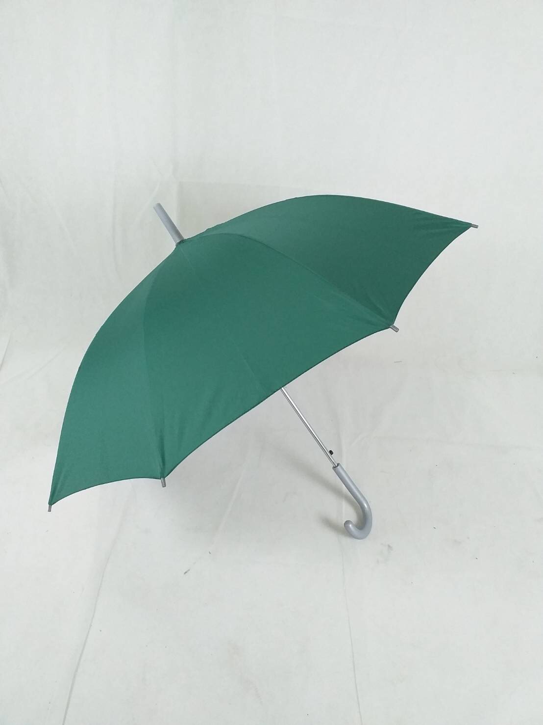 ร่มสปริง 22นิ้ว ร่มยาว ผ้าUV สีพื้น กันแดด ทนฝน ร่มกันแดด สีสันสดใส ผลิตในไทย umbrella  รหัส 2201