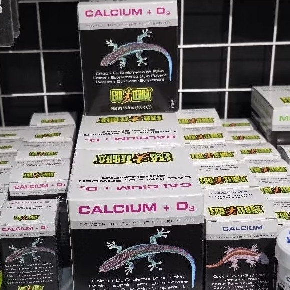 Exo Terra® Calcium + D3 Powder Supplement PT1855 40g / PT1856 90g / PT1857 450g 🦎 แคลเซียมเสริมพร้อมวิตามิน D3 สำหรับสัตว์เลื้อยคลาน DSMXO Exo Terra® Calcium + D3 Powder Supplement PT1855 40g / PT1856 90g / PT1857 450g 🦎 แคลเซียมเสริมพร้อมวิตามิน D3 สำหรับสัตว์เลื้อยคลาน DSMXO