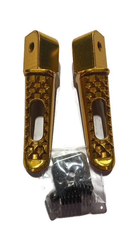 พักเท้าหลังลายจระเข้เจาะ พร้อมสลัก สำหรับรถ Honda สีทอง ราคา 149 บาท*ส่งฟรี