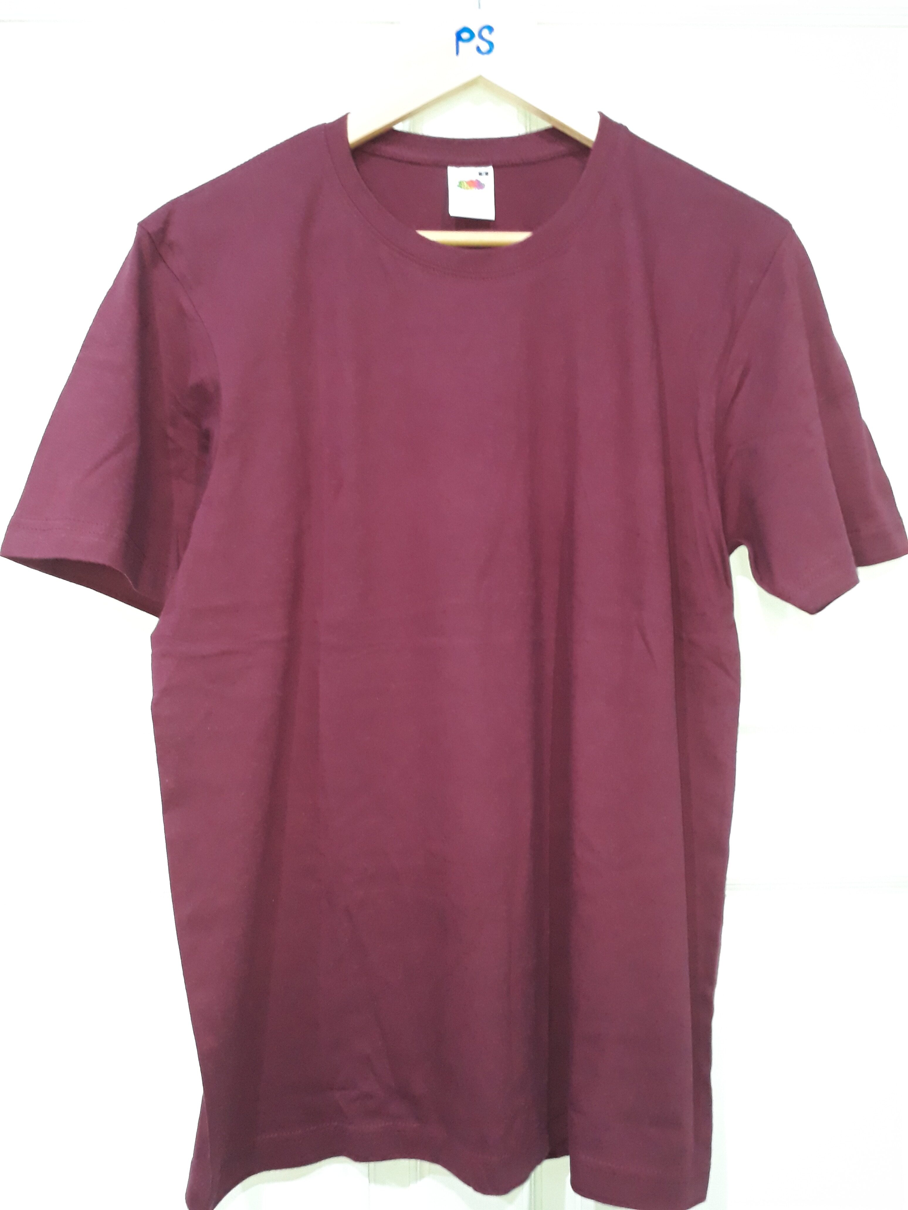 เสื้อยืดคอกลมสีพื้น Fruit of the Loom CLASSIC T-Shirt