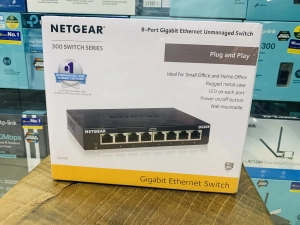 ภาพหน้าปกสินค้าNETGEAR 8-Port Gigabit Ethernet Unmanaged Switch, Desktop, Internet Splitter, Sturdy Metal, Fanless, Plug-and-Play (GS308) เปิดบิลใบกำกับภาษีได้ สินค้าราคารวม VAT ที่เกี่ยวข้อง