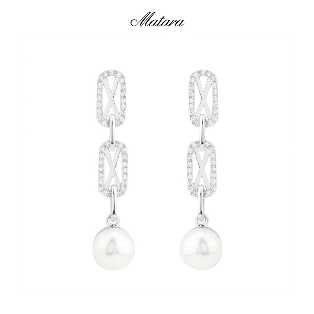 (Pre-Order) Matara Signature Bonding Chainsmoker Pearl Down Earrings ต่างหูโซ่ซิกเนเจอร์ห้อยมุก ราคา 12,500 บาท*ส่งฟรี