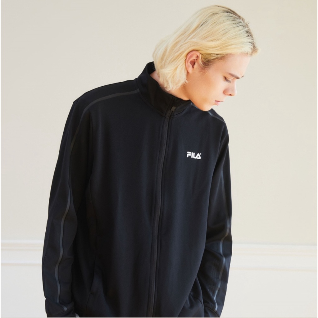 FILA Korea Summer Span PQ Track Top ราคา  5,485 บาท*ส่งฟรี