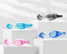 ภาพขนาดย่อของสินค้าHugos ฤดูร้อนขายร้อนแว่นตาว่ายน้ำชนิดบรรจุกล่องกันน้ำและป้องกันหมอก PVC HD goggles แว่นตาสำหรับผู้ใหญ่
