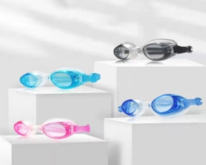 สินค้า Hugos  ฤดูร้อนขายร้อนแว่นตาว่ายน้ำชนิดบรรจุกล่องกันน้ำและป้องกันหมอก PVC HD goggles แว่นตาสำหรับผู้ใหญ่