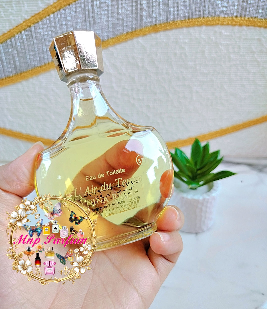 Nina Ricci L'Air Du Temps Eau De Toilette Splash Vintage For Women 50 ml. ( No Box ไม่มีกล่อง) ราคา 2,590 บาท*ส่งฟรี