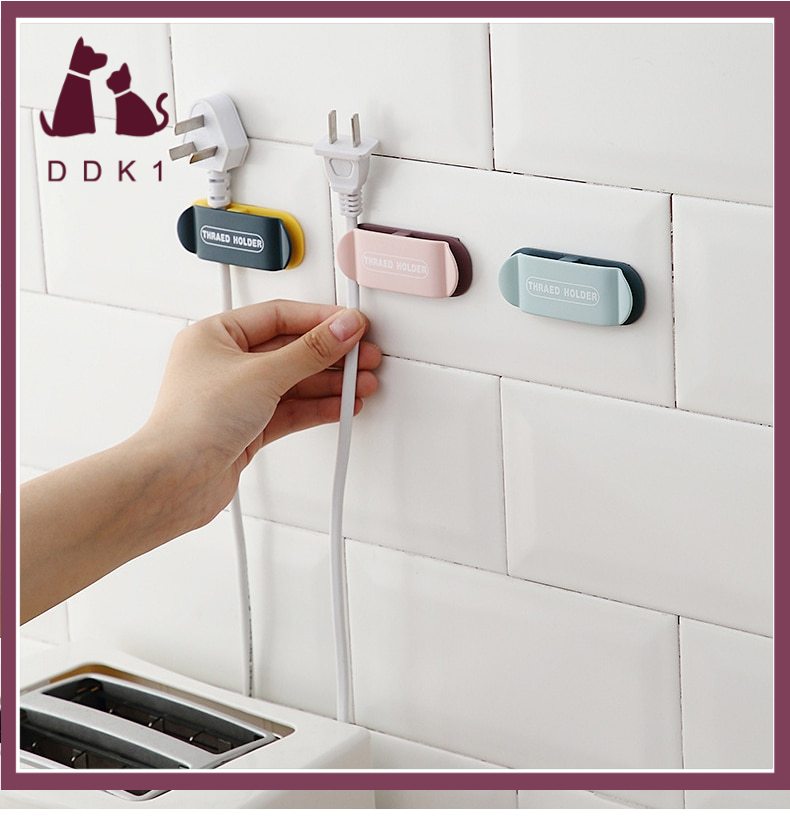 DDK1 ที่แขวนสายไฟติดผนัง ที่เก็บสายไฟ ที่แขวนสายไฟ ที่แขวนปลั๊กไฟ Plug holder Plug holder wall