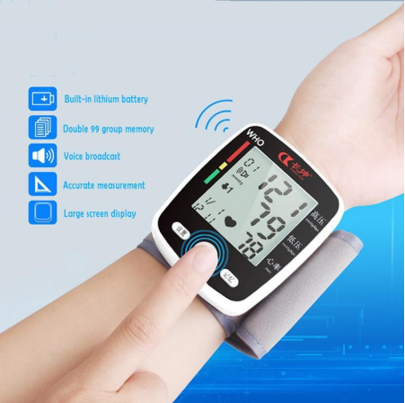 เครื่องวัดความดันและอันตราการเต้นของหัวใจ ข้อมืออิเล็กทรอนิกส์ดิจิตอล CK-W355 Rechargeble Wrist Blood Pressure Monitor