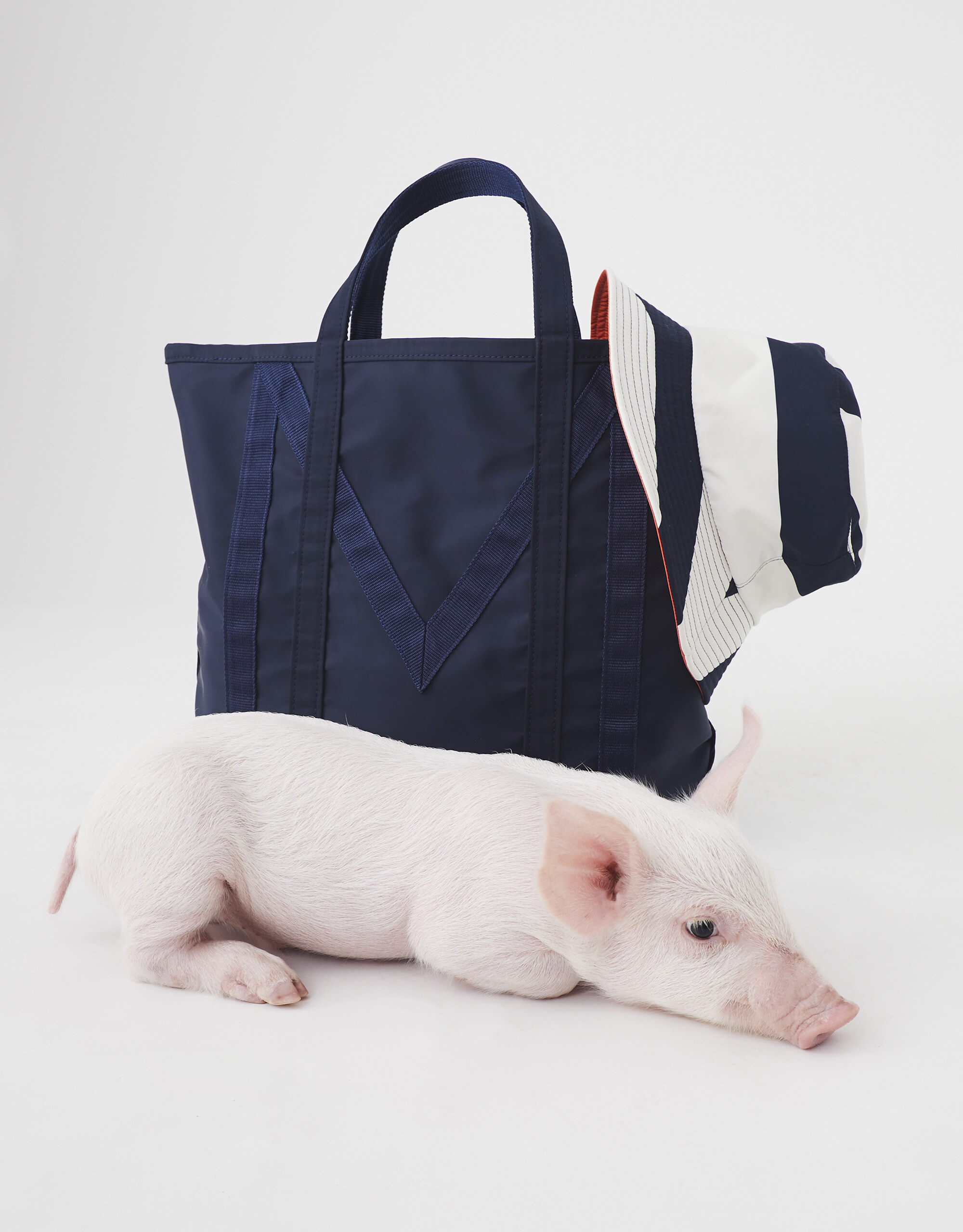 [2020/1] MOO “M” size Nylon Tote Bag กระเป๋าถือ ผ้าไนลอนเนื้อหนา ขนาดกลาง