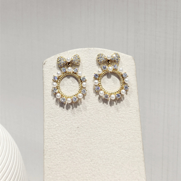 Fashion earrings ต่างหูเงินแท้925 ต่างหู โบว์ไข่มุก วิบวับ เครื่องประดับ(พร้อมกล่อง)