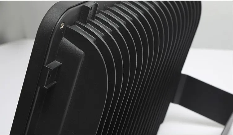 (สว่าง เน้นเเสงพุ่ง)โคมไฟสปอร์ตไลท์ COB 400W รุ่น ECO Bright ราคาประหยัด ไฟสนามฟุตบอล ไฟสนามกีฬา