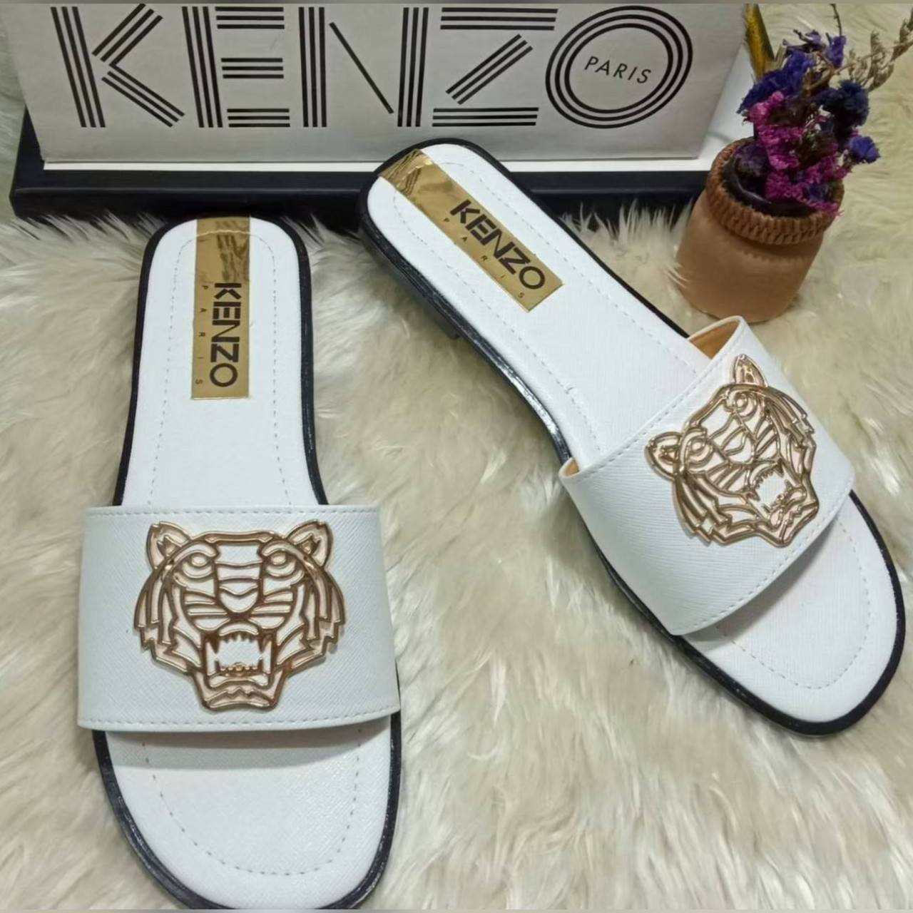 รองเท้า ไซส์ 36- 44 ส้นเตี้ย ลายเสือ KenZO ออกแบบน่ารัก สีสวย มีสไตล์ คะ