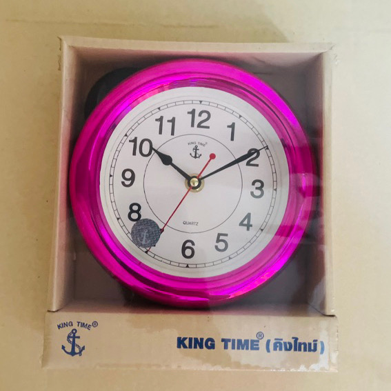 นาฬิกาแขวน ตราสมอ King Time16นิ้ว รุ่น016 KING TIMEนาฬิกาแขวนผนัง 016SQCของแท้ เดินเรียบ ไร้เสียงรบกวน ขนาดใหญ่ เห็นชัดเจน มี 32 รุ่นให้เลือก 009-12นิ้ว 012-11นิ้ว 77-10นิ้ว 44-10นิ้ว 68-8นิ้ว 57-6.5นิ้ว