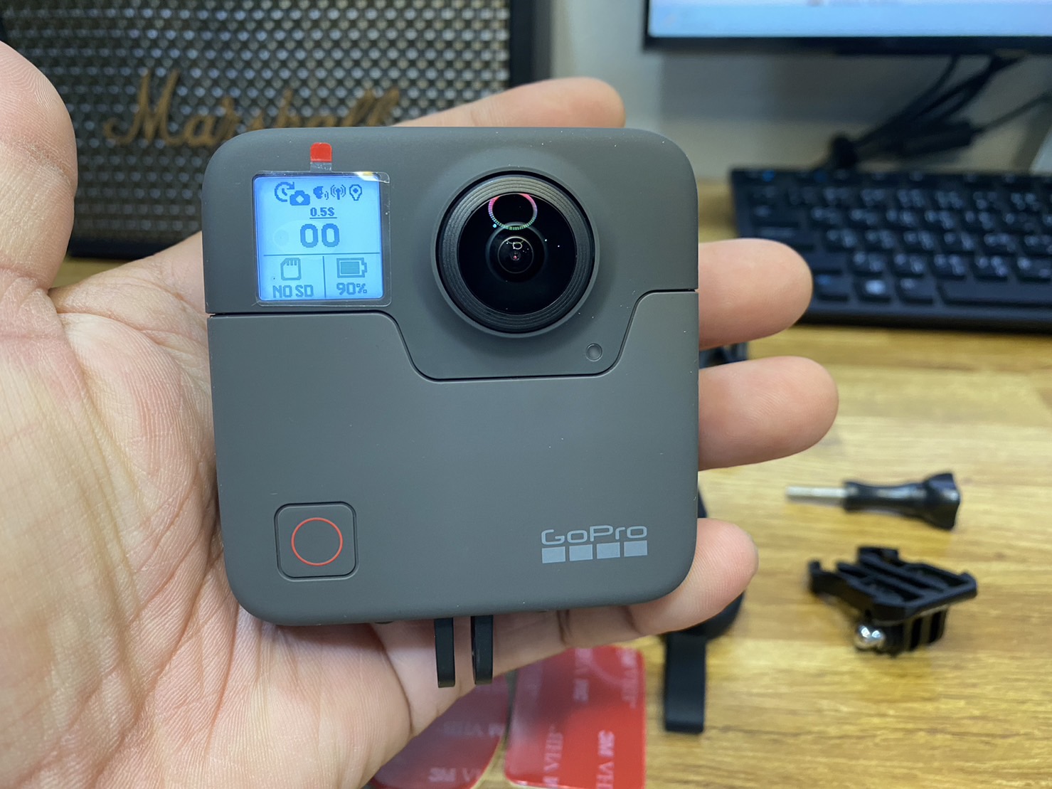 กล้องแอ็คชั่นแคม GoPro Fusion 360 องศา สินค้ามือสองสภาพใหม่ (18MP, สีดำ) รุ่น FUSION CHDHZ-103 ราคา 8,480 บาท*ส่งฟรี