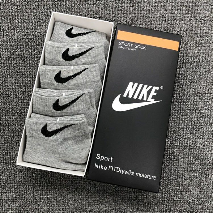 ถุงเท้า Nike ถุงเท้าข้อสั้น ถุงเท้าวิ่ง ถุงเท้ากีฬา ถุงเท้าฟิตเนส ถุงเท้าทำงาน ถุงเท้าผ้าฝ้าย5คู่ใส่กล่อง(1กล่องมี 5 คู่ สีเดียว）