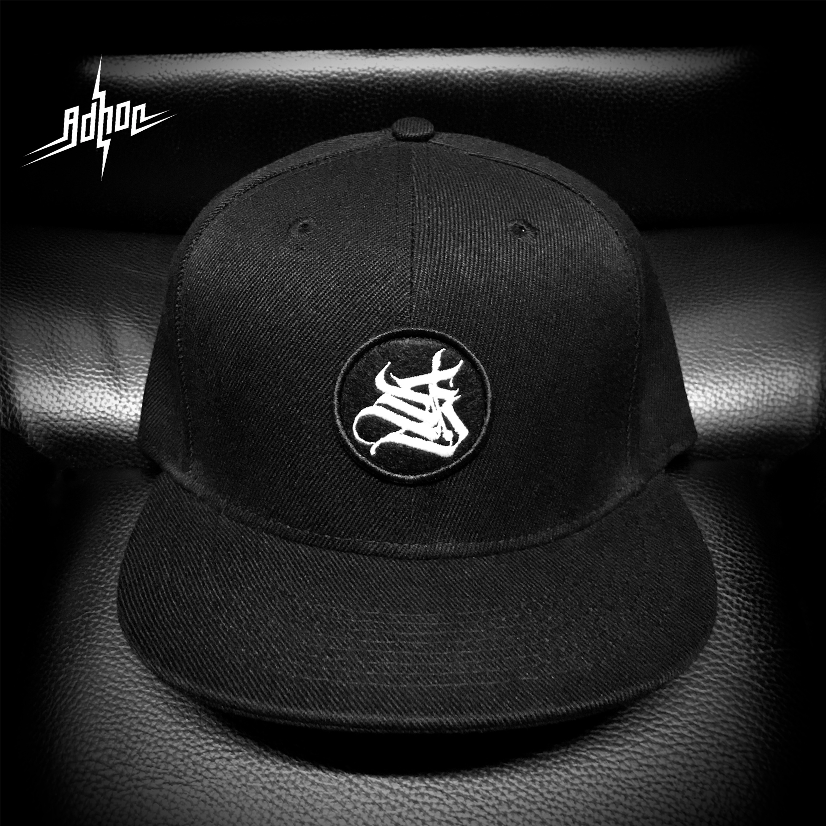 Adhoc / H027A / Snap Back Hat, Cotton, Embroidered Logo, White, Black, Calligraffiti, Adhoc. ราคา 1,595 บาท*ส่งฟรี