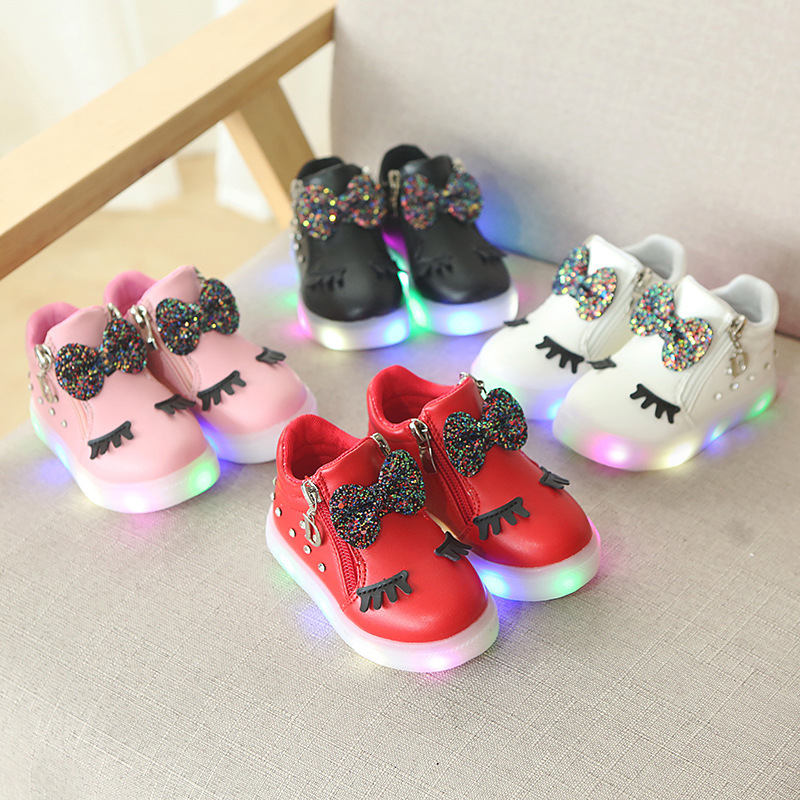 [Hi Baby Store] การ์ตูนหนังรองเท้าลำลองการ์ตูน Bowknot ไฟ LED Soft Sole รองเท้าเด็กผู้หญิง