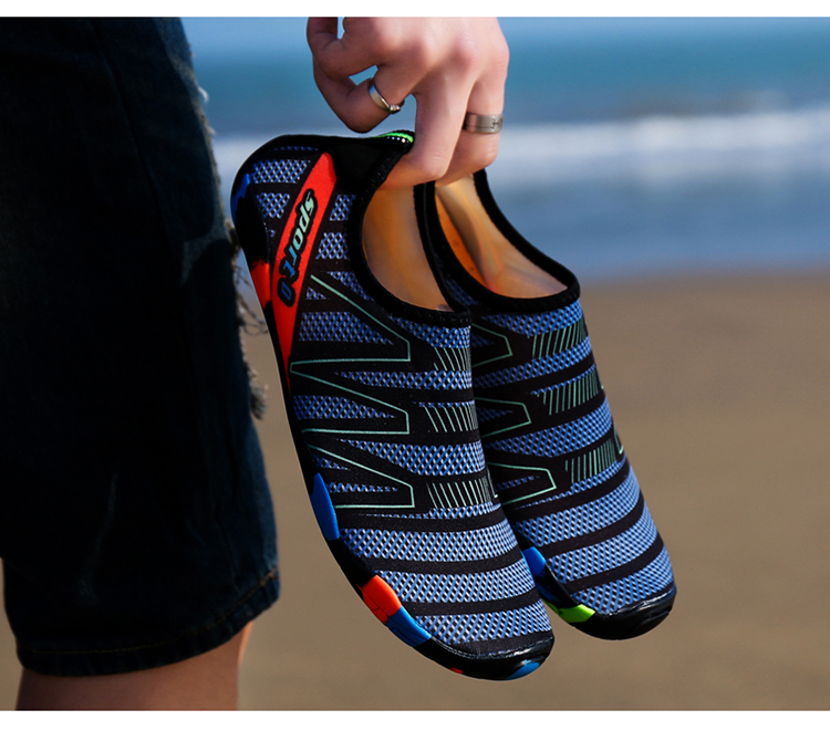 รองเท้าต้นน้ำ 2020 ใหม่รองเท้าน้ำรบกวนความเร็วรองเท้าชายหาดคู่ระบายอากาศรองเท้าว่ายน้ำดำน้ำกันลื่น