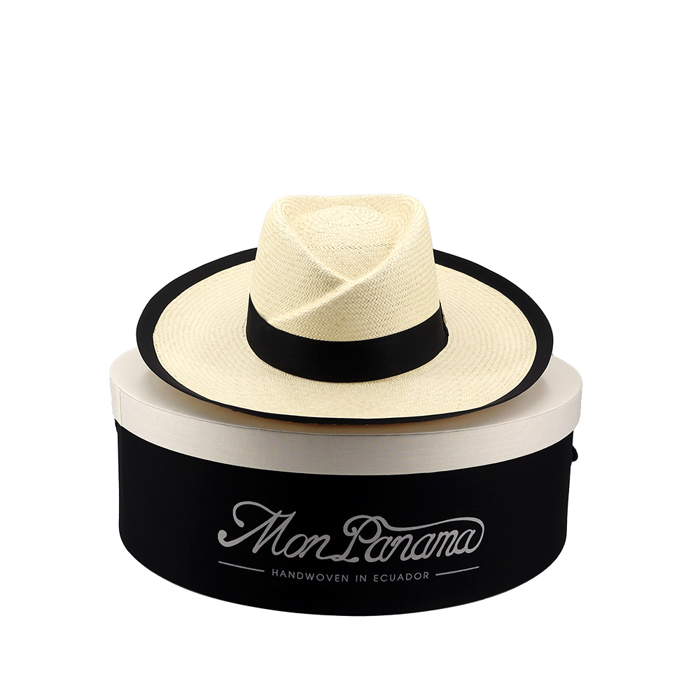 Panama hat, beach hat MONPANAMA MARLENE ราคา 8,500 บาท*ส่งฟรี