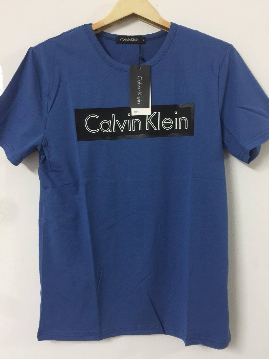 Calvin klein ถนนแฟชั่นยุโรปและอเมริกาผู้ชายเสื้อยืดแขนสั้น4