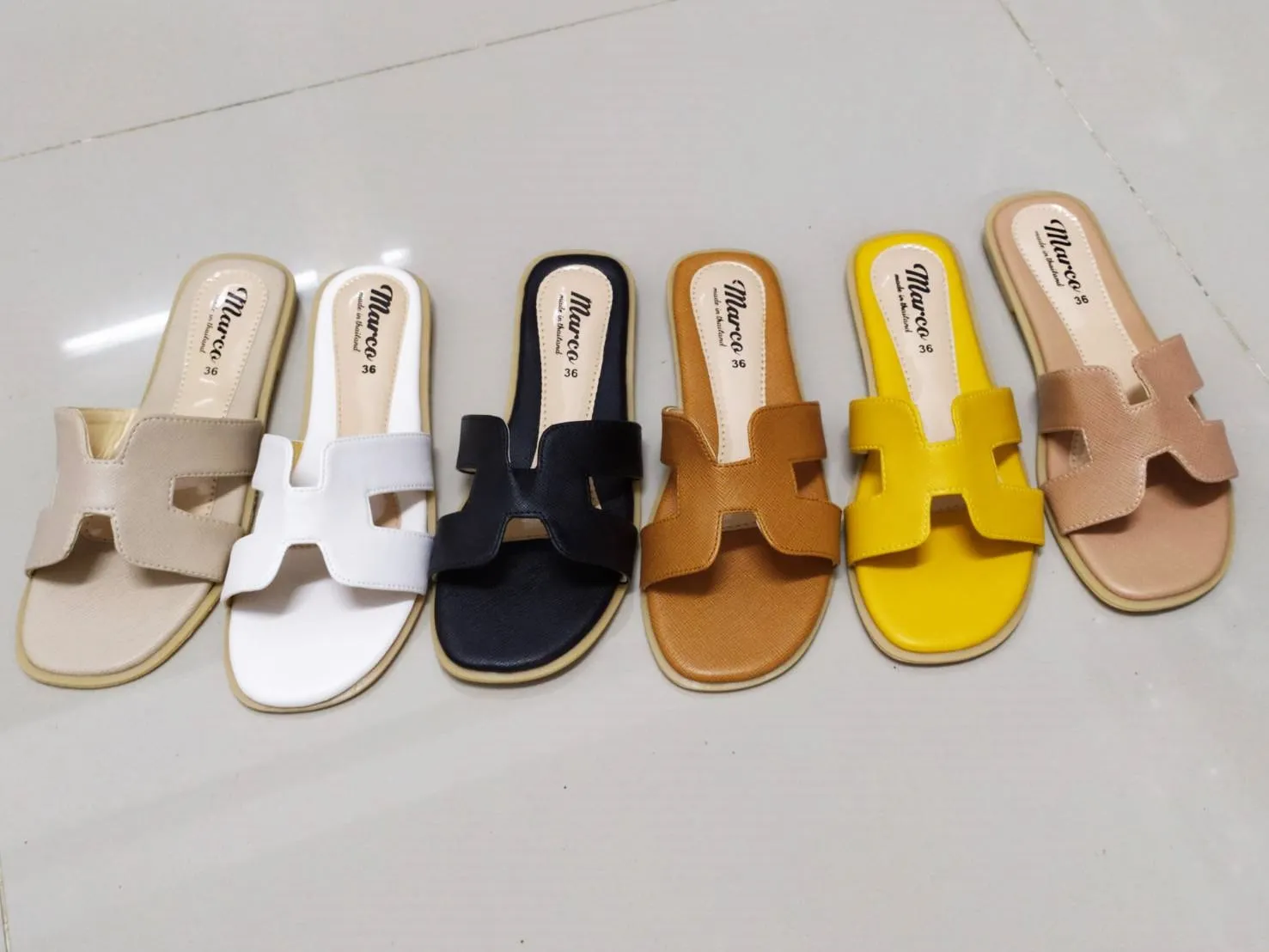 Marco รุ่น T1013 รองเท้าแตะ แบบใหม่ รองเท้าแตะผู้หญิง รองเท้าแตะกันลื่น ผ้าลายตัว H นิ่มสบาย เป็น รองเท้าเพื่อสุขภาพ