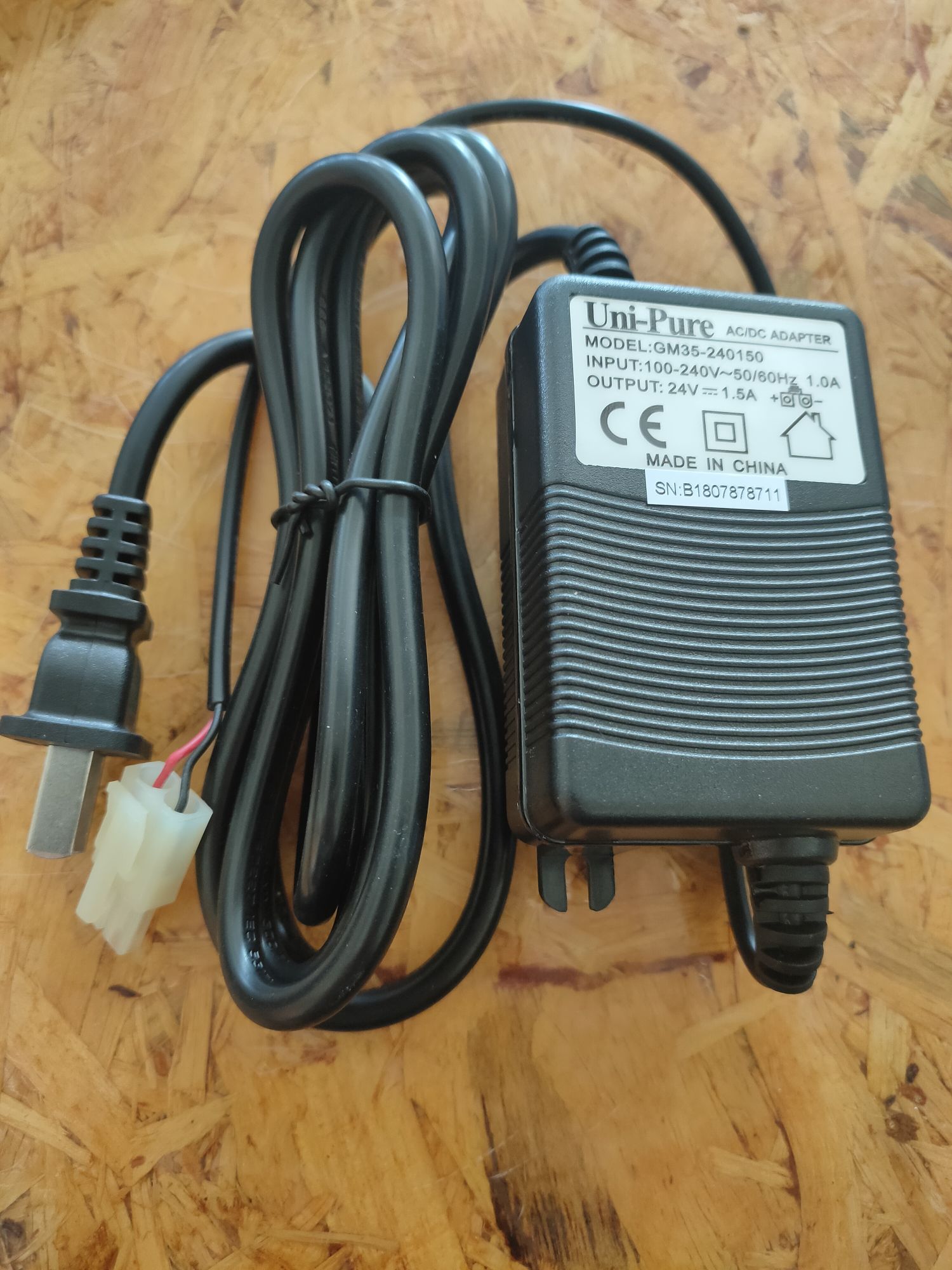 อะแดปเตอร์ Unipure AC/DC Adapter Input 100-240V~50/60Hz 1.0A Output24V-1.5A