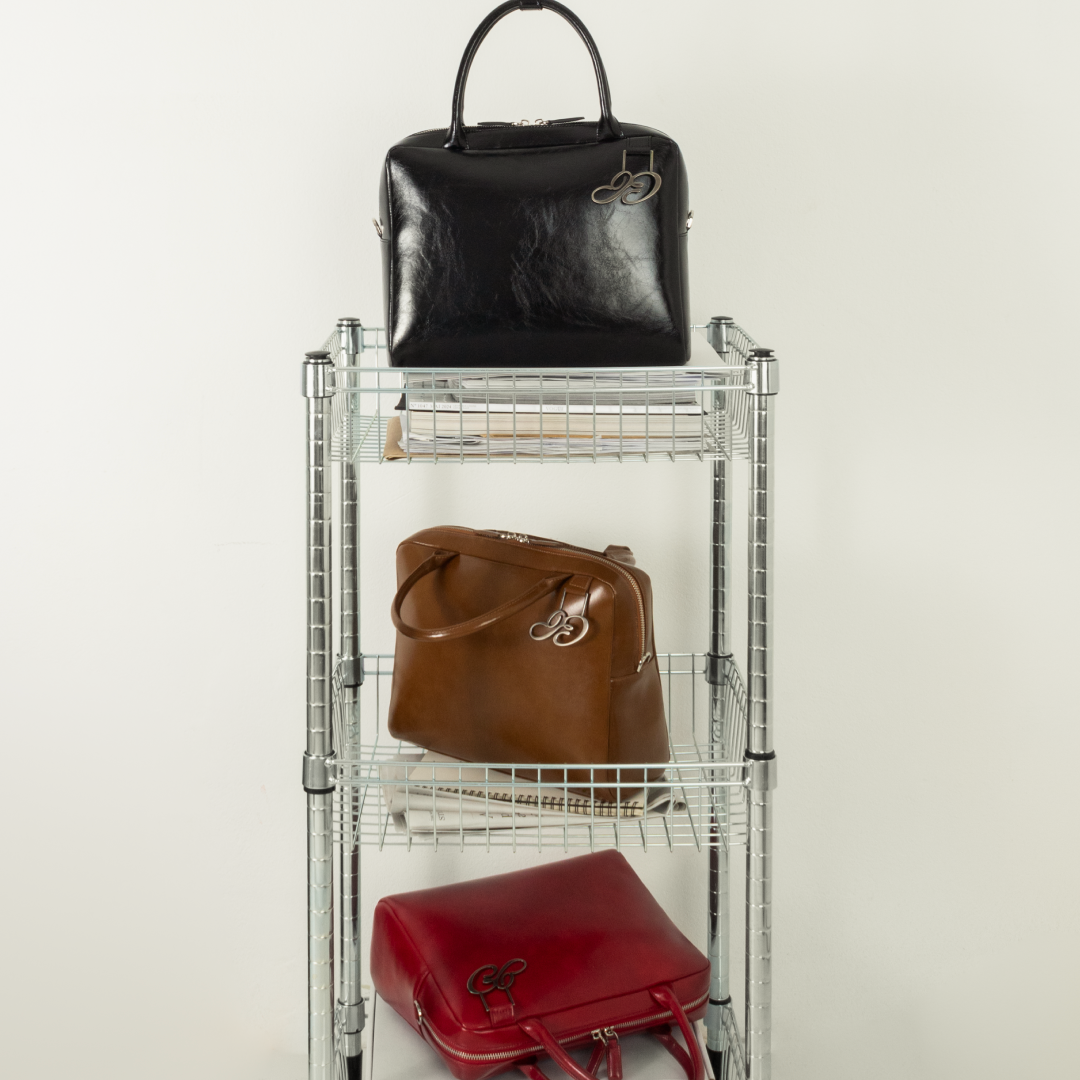 PEOPLEDOTCOM | กระเป๋าถือ Tote Bag รุ่น Porte พร้อมสายสะพายปรับได้ (สามารถถอดสาย) | สี Black, Brown, Red (พร้อมส่ง) ราคา 2,190 บาท*ส่งฟรี