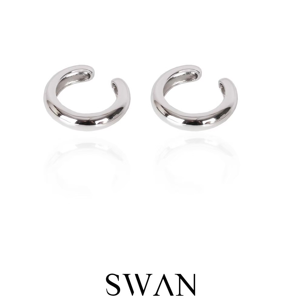 SWAN - Nova Large Cuff ต่างหูเงินแท้ คล้องหู ไม่ต้องเจาะ ต่างหูเงินเกลี้ยง สามารถใส่เป็นแหนได้ ปรับขนาดได้เอง