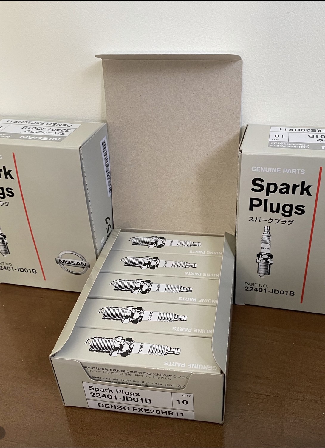 OEM. 22401-JD01B(FXE20HR11) หัวเทียน Nissan March,amera,Tida. (FXE20HR11) ราคาต่อ หัว ราคา 220 บาท*ส่งฟรี