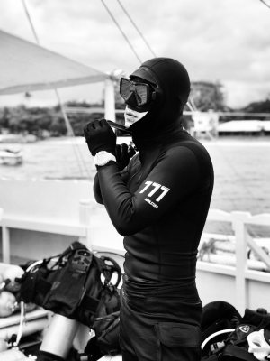 ดูภาพ Amulet sport 2mm Popular design fashion High-Quality Neoprene wetsuit Jacket men เสื้อดำน้ำดีไซน์ใหม่ผู้ชาย2mmเวทสูท ชุดดำน้ำ เพิ่มเติม Amulet sport 2mm Popular design fashion High-Quality Neoprene wetsuit Jacket men เสื้อดำน้ำดีไซน์ใหม่ผู้ชาย2mmเวทสูท ชุดดำน้ำ