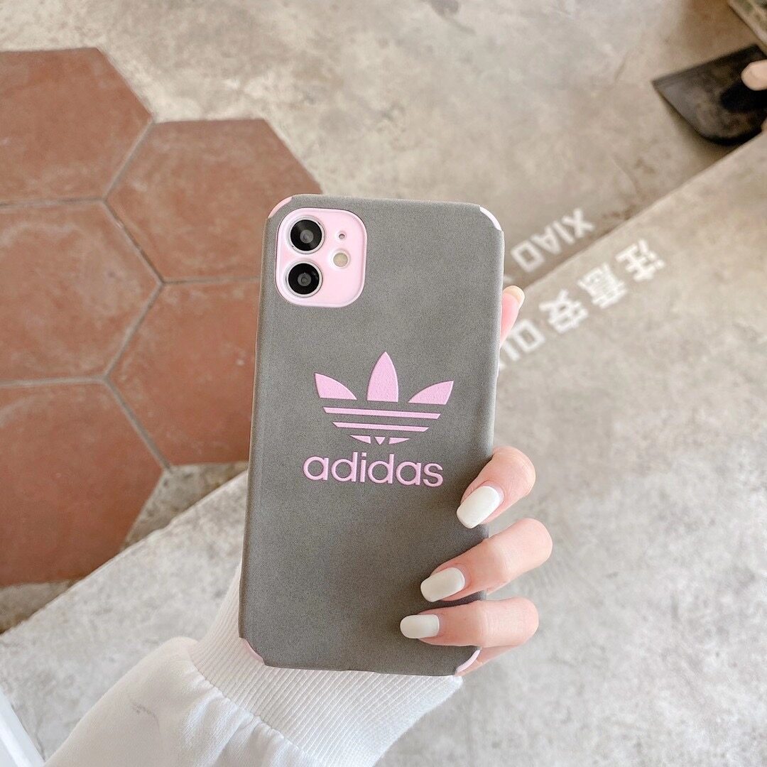 【จัดส่งฟรี】Tiktok INS Adidas กำมะหยี่เกาหลี เคสโทรศัพท์ iPhone 6 S PLus 7 8 X XS XR Xs Max 11 11Pro 12 12mini 12Pro max Four corners anti-collision 2020 couple models phone case เคสโทรศัพท์ซิลิโคนลายสาวน่ารัก