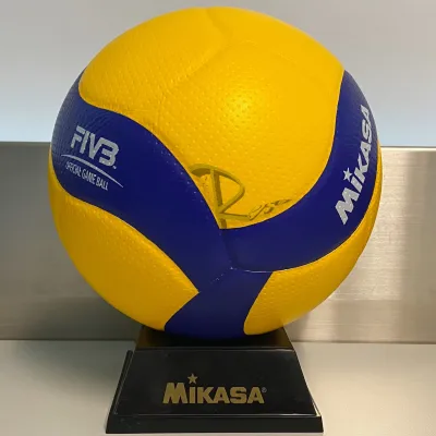 ลูกวอลเลย์บอล มิกาซ่า V300W MIKASA