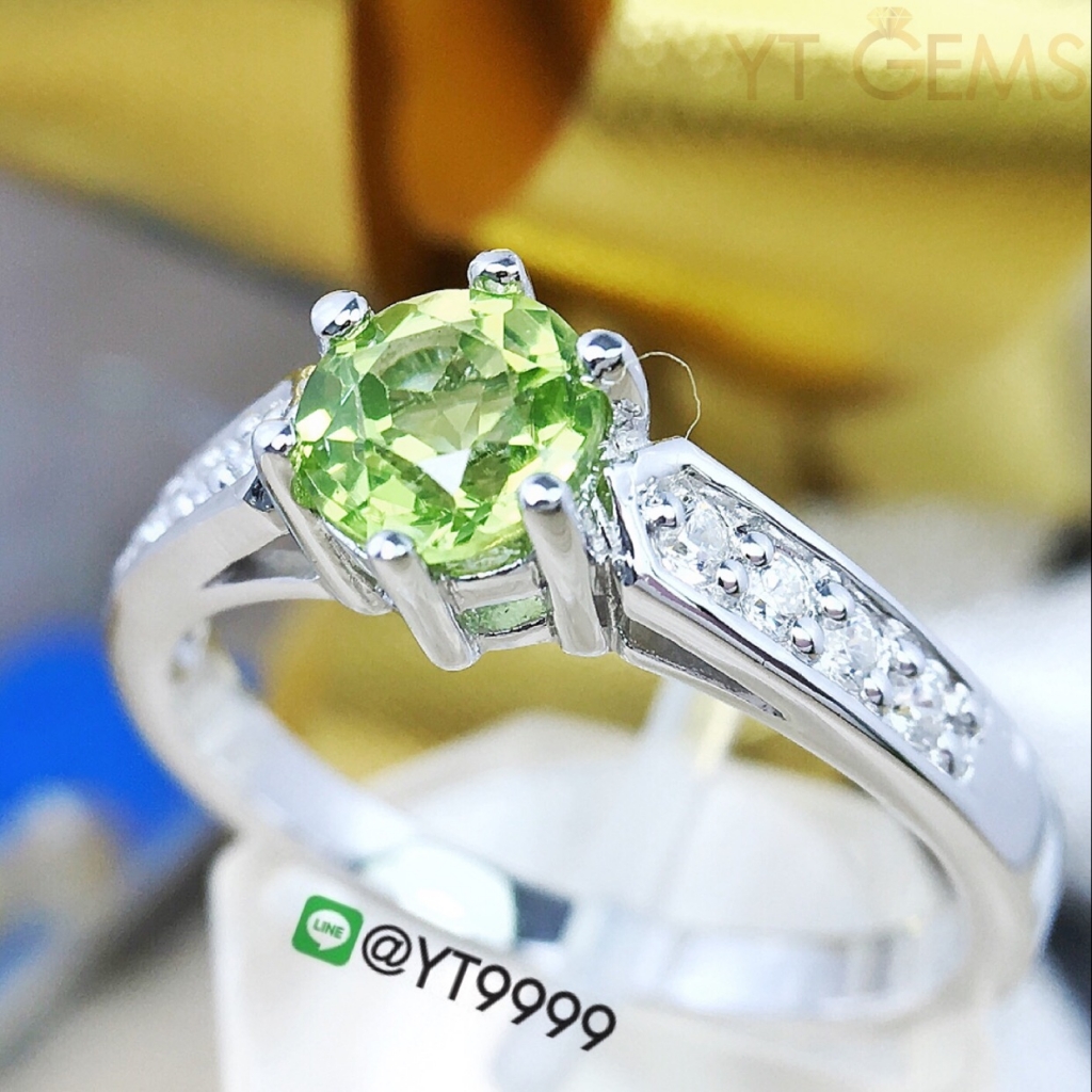 แหวนเพอริดอท แหวนเงินแท้ ชุบทองคำขาว พลอยเพอริดอทแท้ YTG1192 ราคา 2,390 บาท*ส่งฟรี