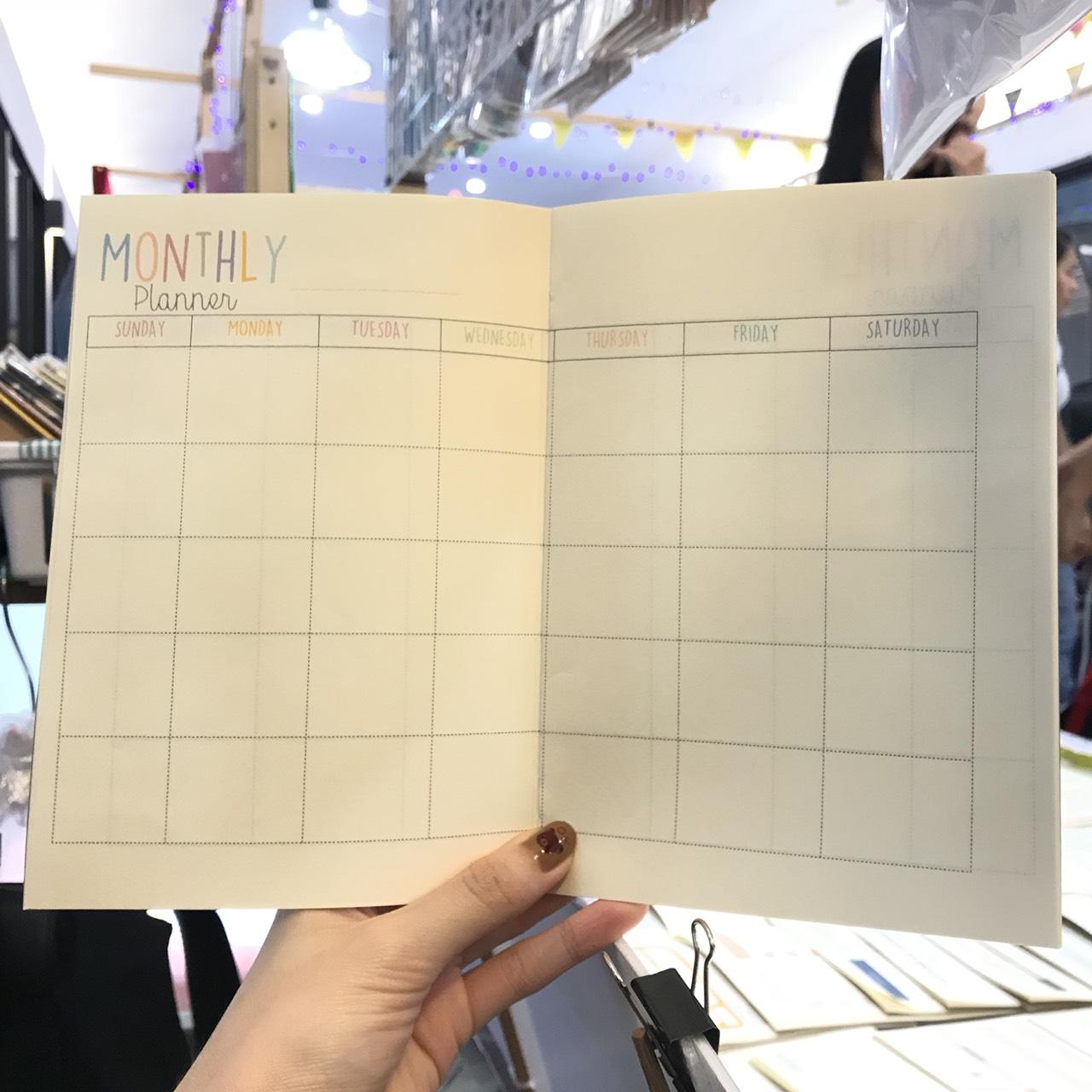 สมุดแพลน Monthly Classic Planner 2024 2025 ซื้อ 4 เล่ม ฟรี 1 เล่ม