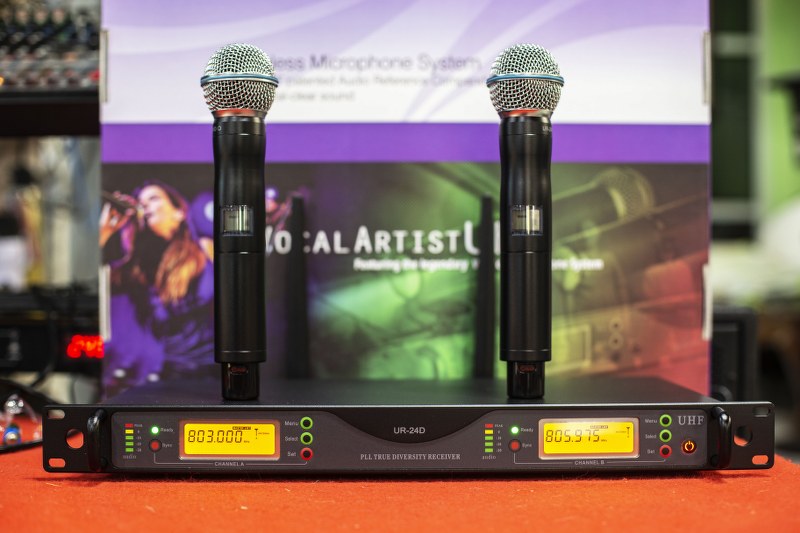WM5325MF01AS 64CH BODY PACK & OMNI MIC F01 BAND - 636-666MHZ - TOA TOA 487489