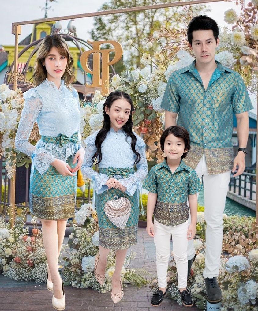ชุดไทยประยุกต์ ชุดไทย ชุดไทยสีฟ้า ชุดไทยแม่ลูก ชุดไทยทำบุญ Mae Nai ชุดไทยไปงาน Thai Costume ชุดทำบุญ ชุดแม่ลูก ชุดครอบครัว ชุดคู่แม่ลูก ราคา 423 บาท*ส่งฟรี