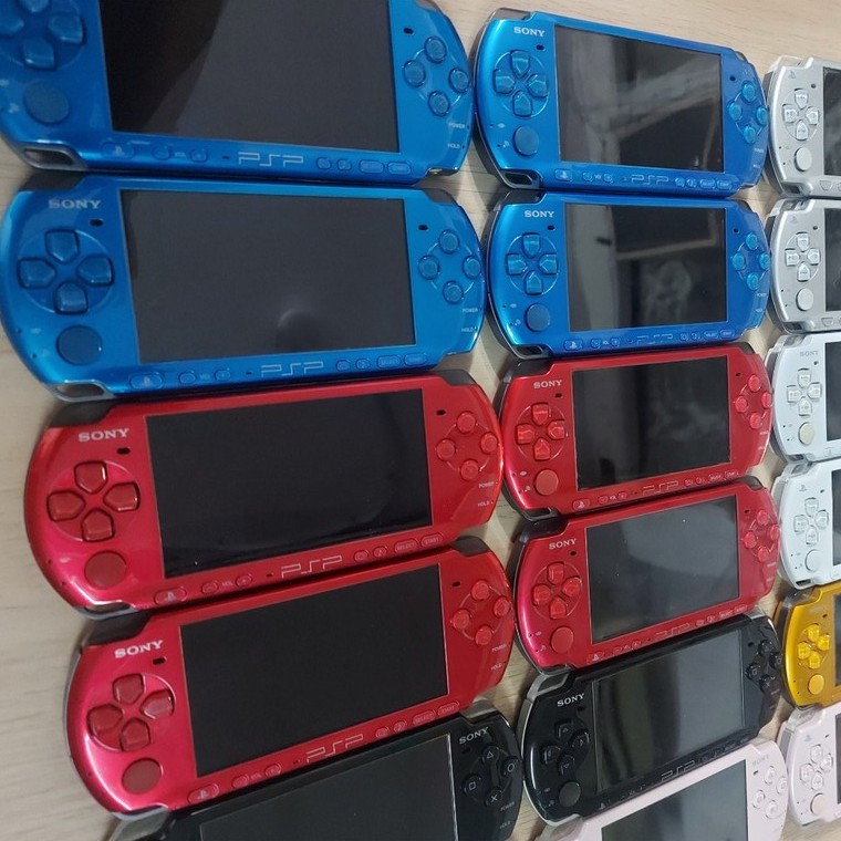 PSP 1000,2000,3000 จัดเซตพร้อมเล่น มีให้เลือกหลายสี หลายความจุ ส่งด่วนภายใน 1 วัน ราคา 1,800 บาท*ส่งฟรี