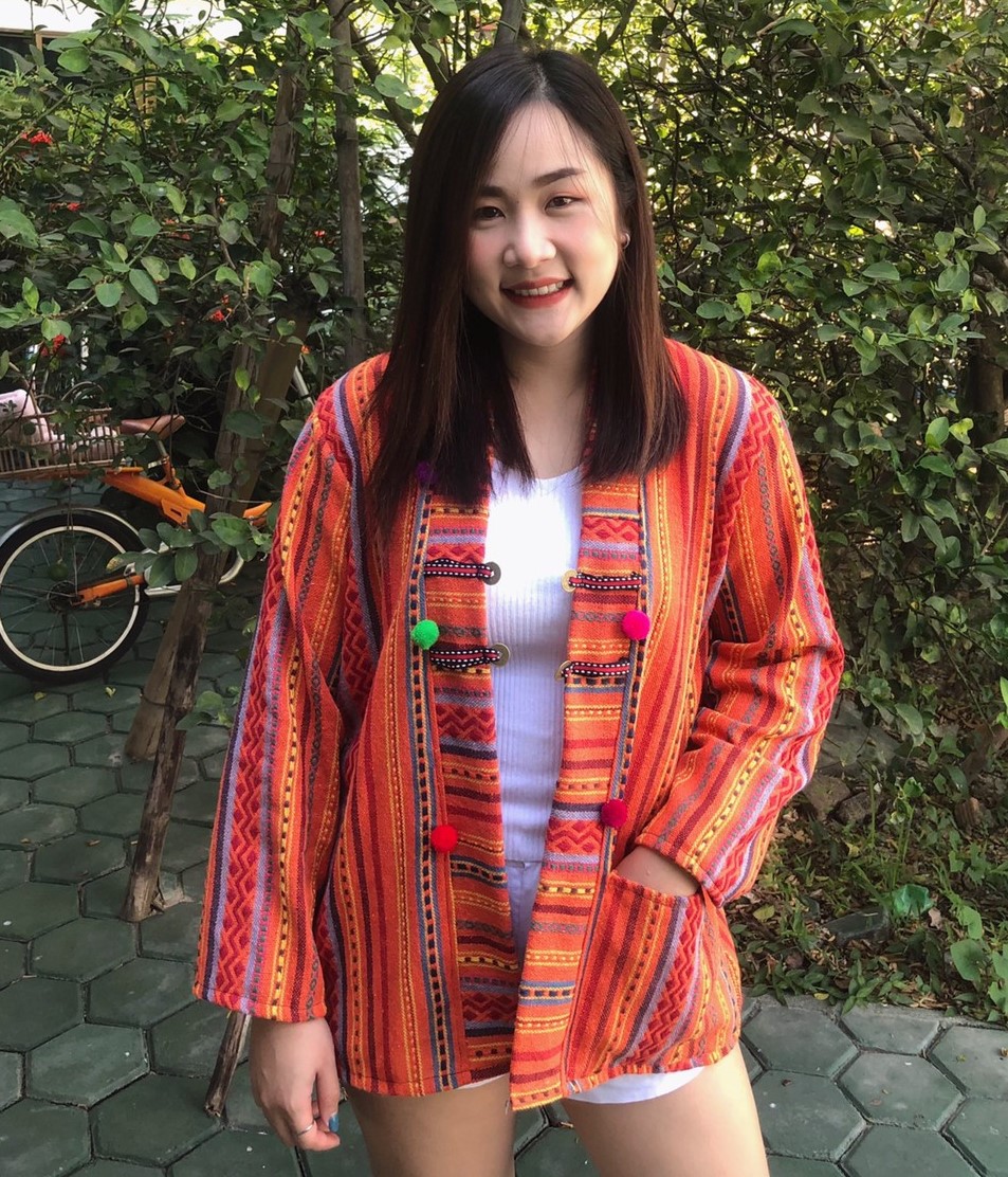 เสื้อคลุมผ้าทอนากาลายพื้นเมือง แต่งปอม ปอม (Native robe Decorated print fabric)