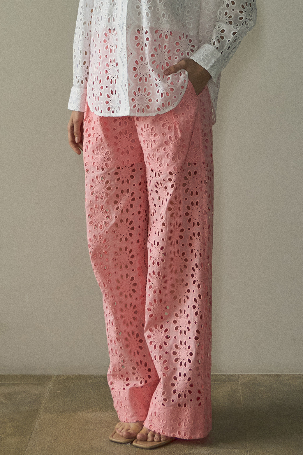 ( พร้อมส่ง ) Perana กางเกงลูกไม้ - MARY PANTS ( สีชมพูโอรส Rose - Pink ) ราคา 3,579 บาท*ส่งฟรี