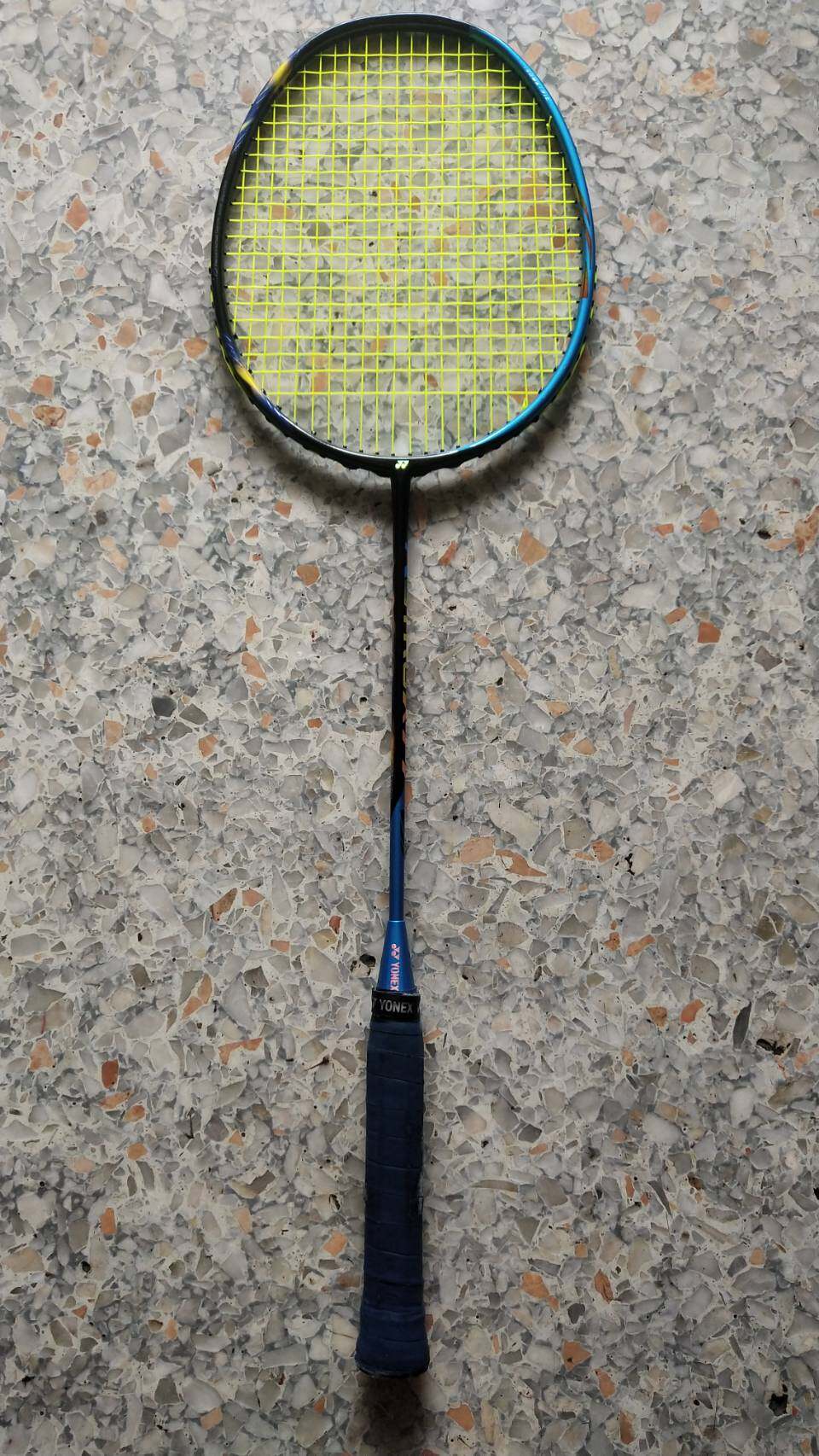 ไม้แบด (ไม้ซ่อม),ไม้มือ2, รุ่นTOP yonex รุ่น Voltric 80